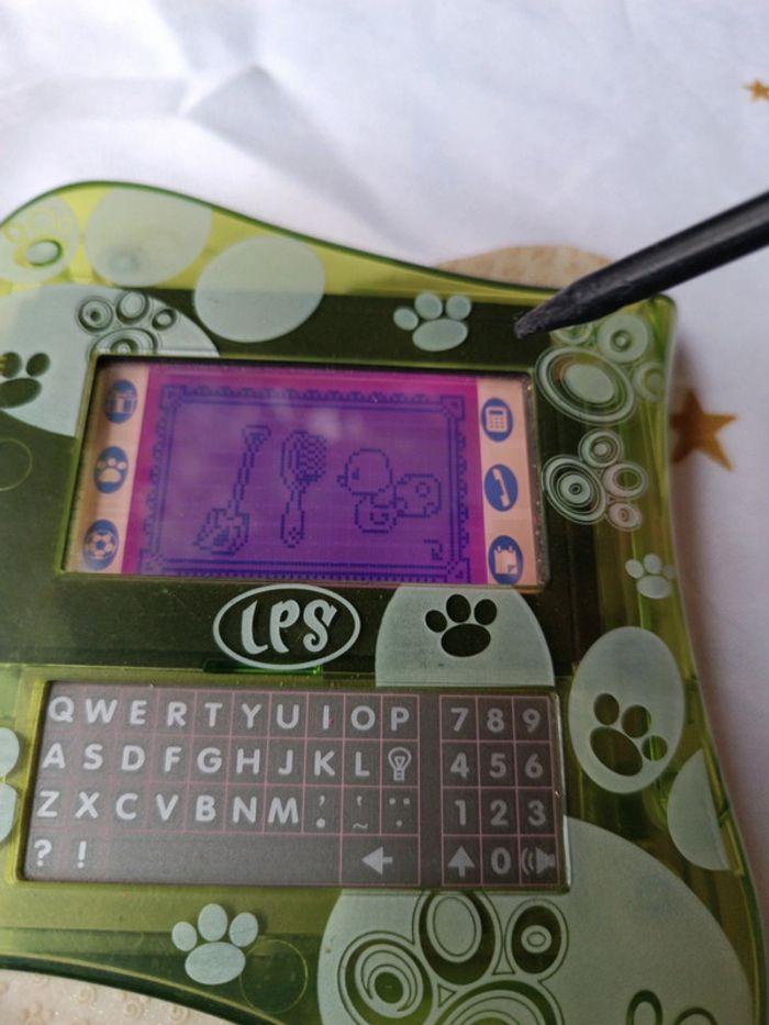 Lps little petshop électronique console chien vert green Tamagotchi tablette figurine ours bear - photo numéro 15