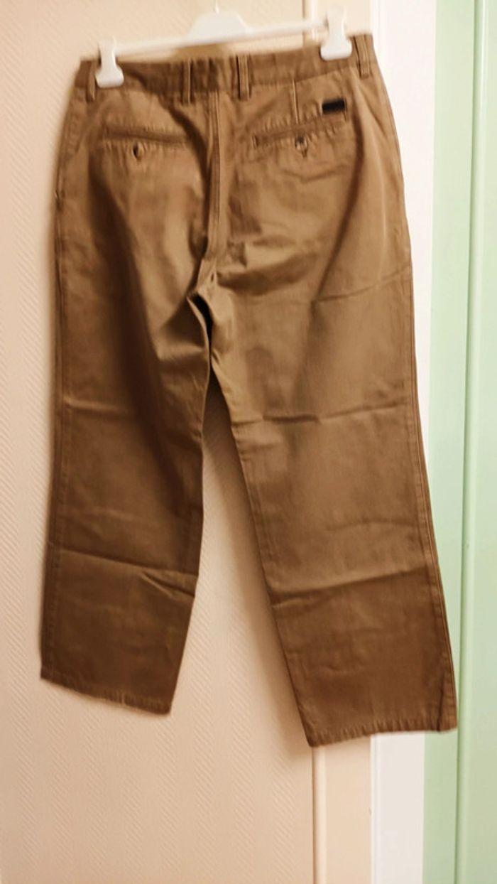 Pantalon homme. 2€ - photo numéro 2