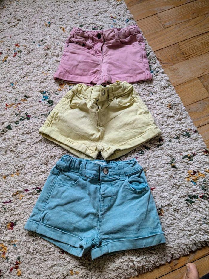 Lot shorts fille 4A - photo numéro 1