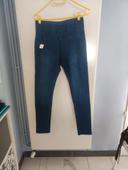 Jeans taille haute neuf taille 44