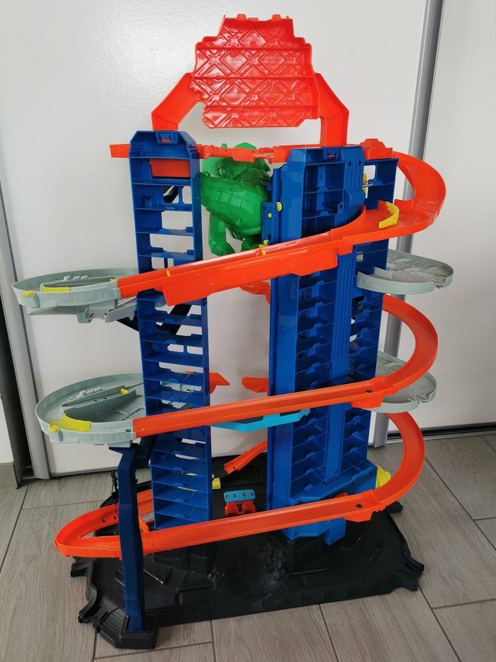 Hot Wheels City Ultimate Mega Garage Dinosaure - photo numéro 6