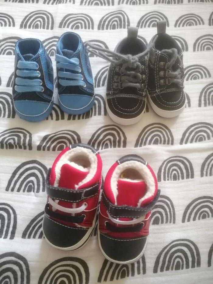 Lot de 3 paires de chaussures bébé 0/3 mois - photo numéro 1