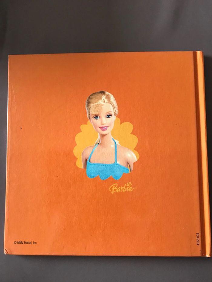 Livre Le petit chien de Barbie - photo numéro 2