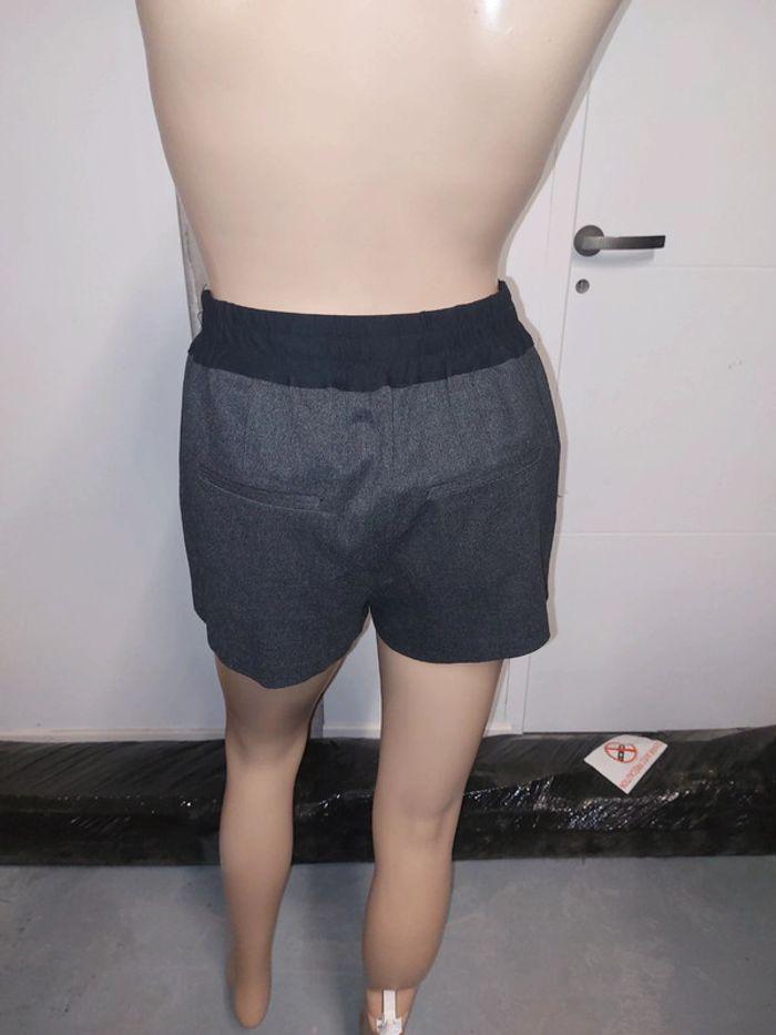 Short zara taille XS peu porté - photo numéro 3