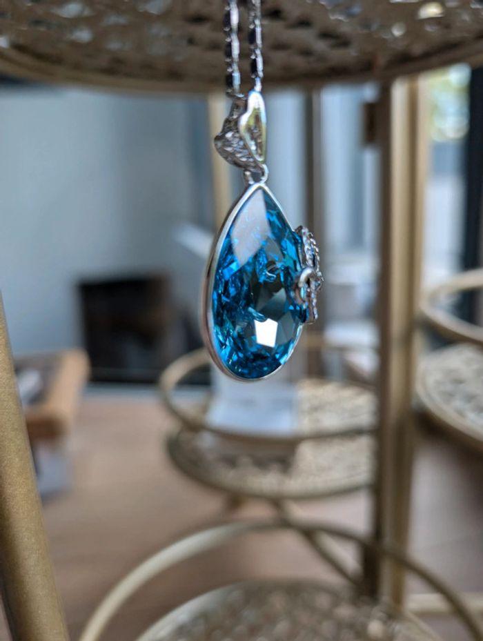 Collier en acier inoxydable, pendentif bleu cristal - photo numéro 4