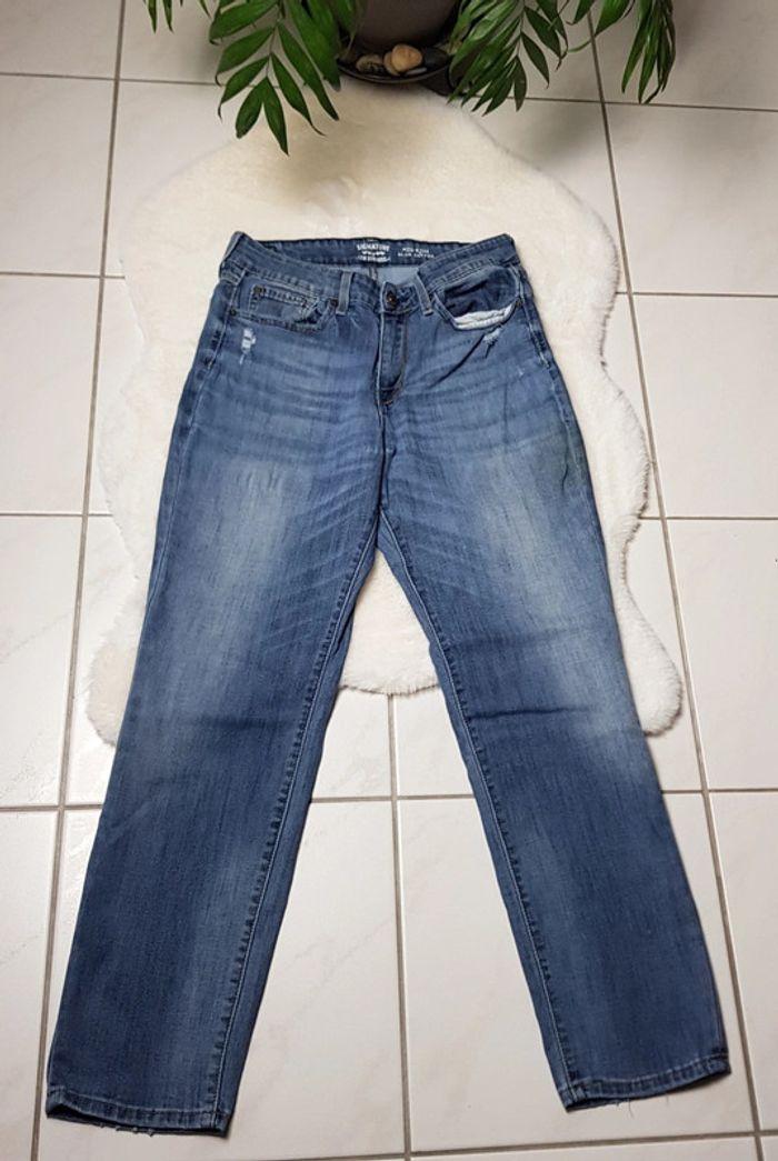 Jean Levi's Signature Mid Rise Slim Cuffed W30 Bleu - photo numéro 2