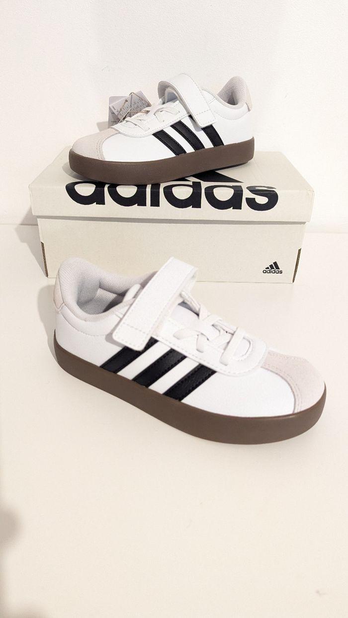 Sneakers Adidas enfant mixte 31 - photo numéro 2