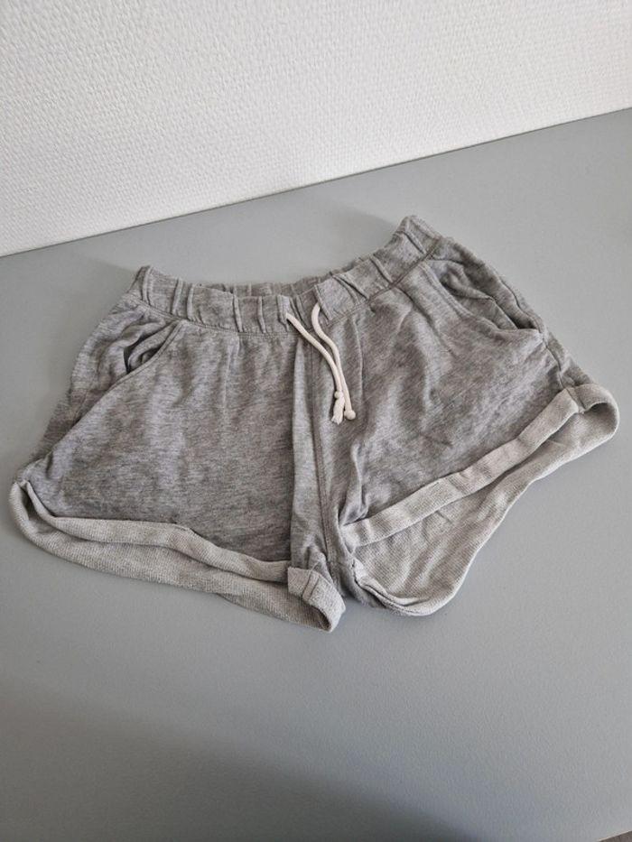 Short gris H&M - photo numéro 1