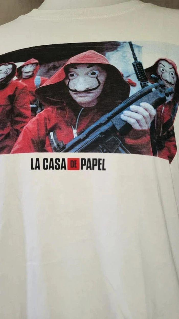 Tee shirt Casa de Papel Pull & Bear Taille S Netflix - photo numéro 4