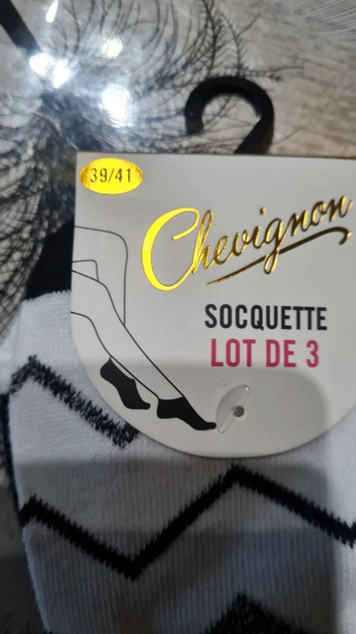 3 Socquettes  chevignon - photo numéro 2