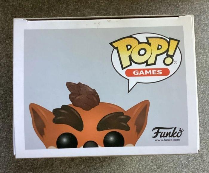 Figurine Funko POP officielle 273 Crash Bandicoot Flocked - photo numéro 5