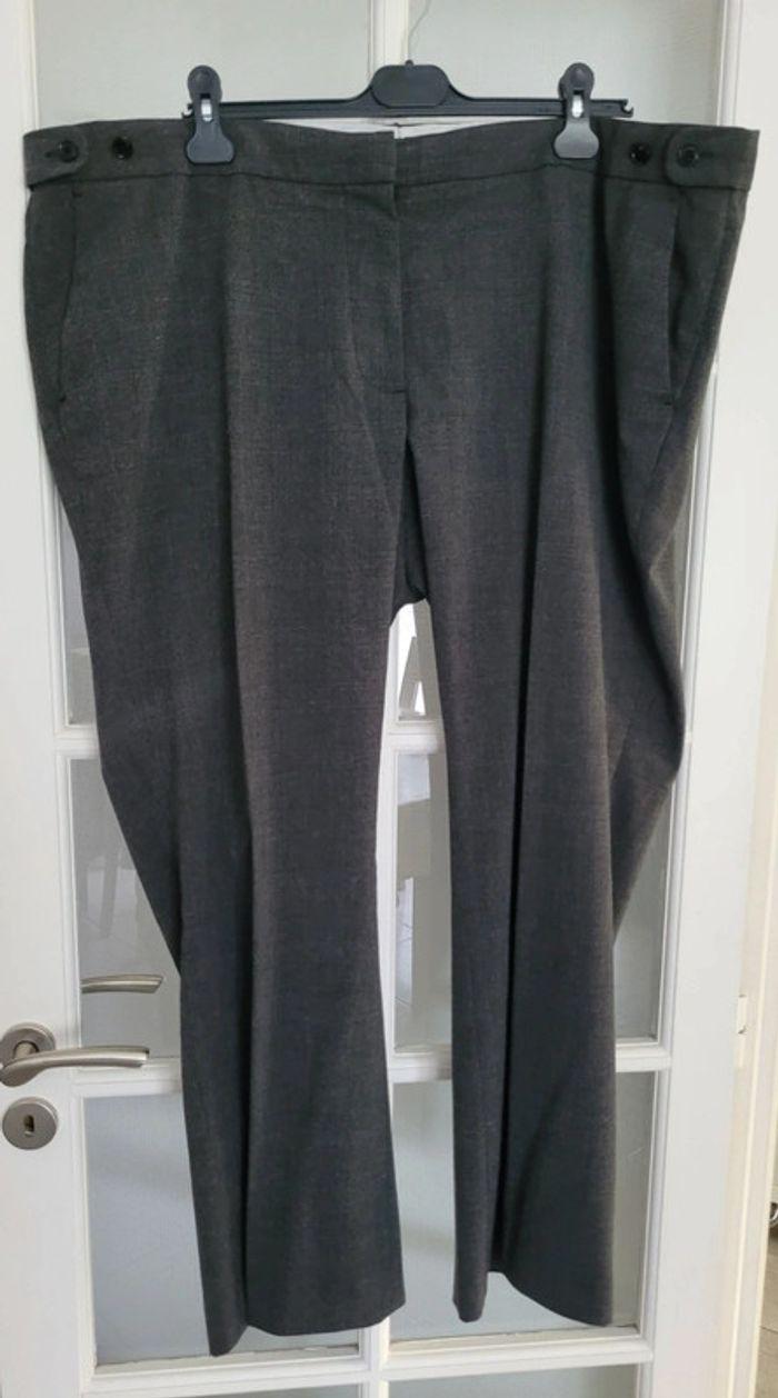 Pantalon gris carreaux H et M taille 54. N°2 - photo numéro 1