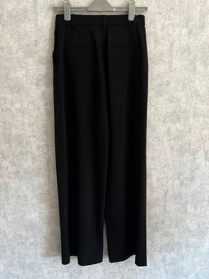 Pantalon noir ajusté H&M taille 36 - photo numéro 4