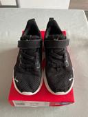 Baskets puma noires taille 30