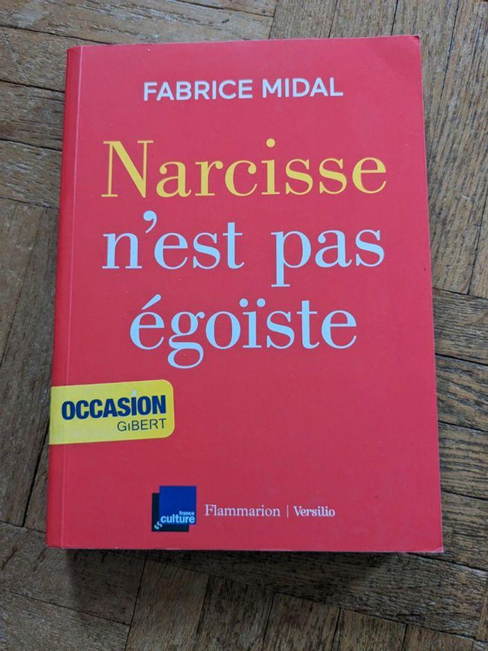 Narcisse n'est pas égoïste. - photo numéro 1