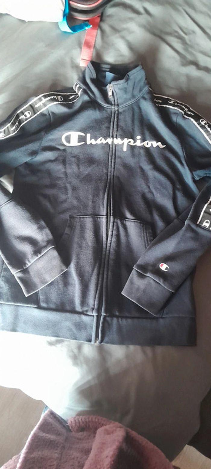 Veste champion - photo numéro 1