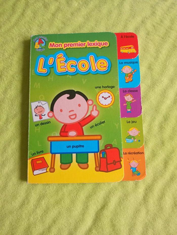 Livre/imagier mon premier lexique "l'école" - photo numéro 2