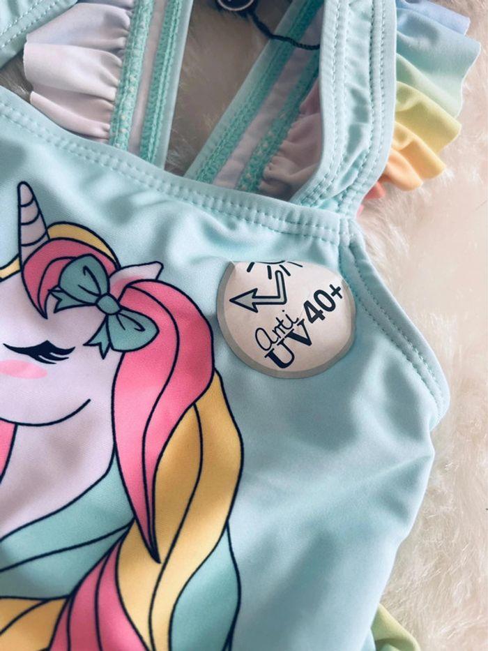 Jolie Maillot  bain Licorne 12mois anti Uv neuf - photo numéro 2