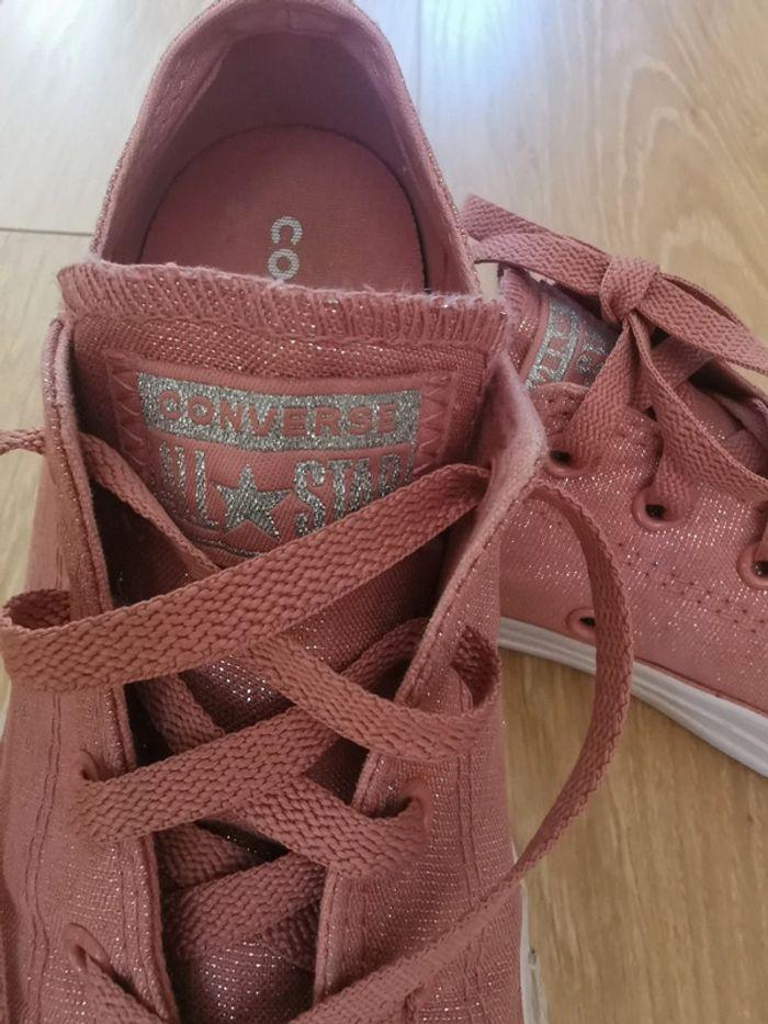 Baskets Converse - photo numéro 1