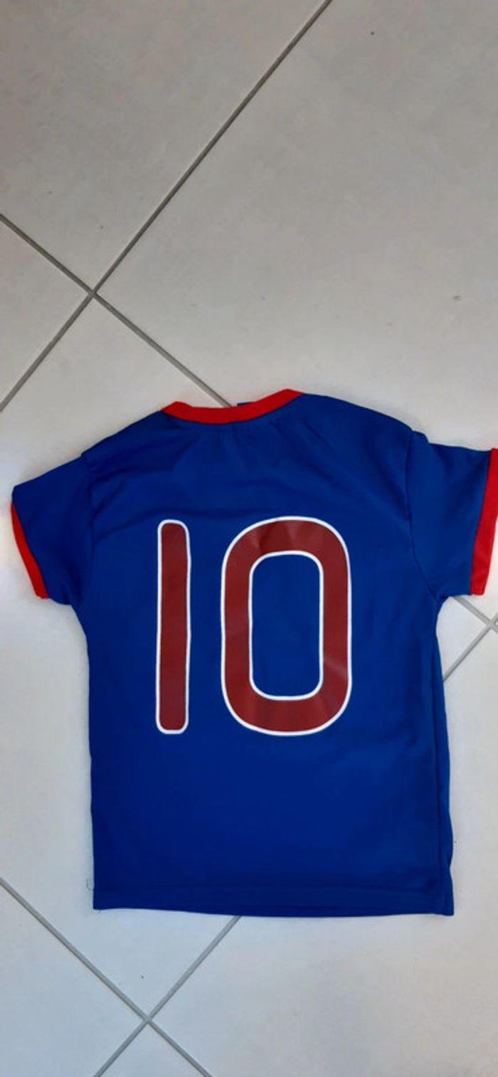 Tshirt foot FRANCE numéro  10 4 ans - photo numéro 2