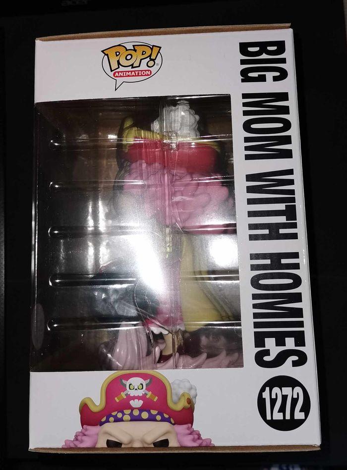 Figurine Funko Pop Deluxe / Big Mom With Homies N°1272 / One Piece / Funko Spécial édition - photo numéro 2