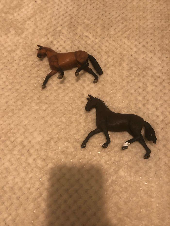 Lot de 2 chevaux schleich - photo numéro 3