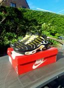 Nike Air Max Plus TN Noir et Jaune Taille 43