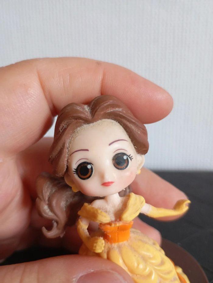 Figurine Belle en robe de bal Disney - photo numéro 5