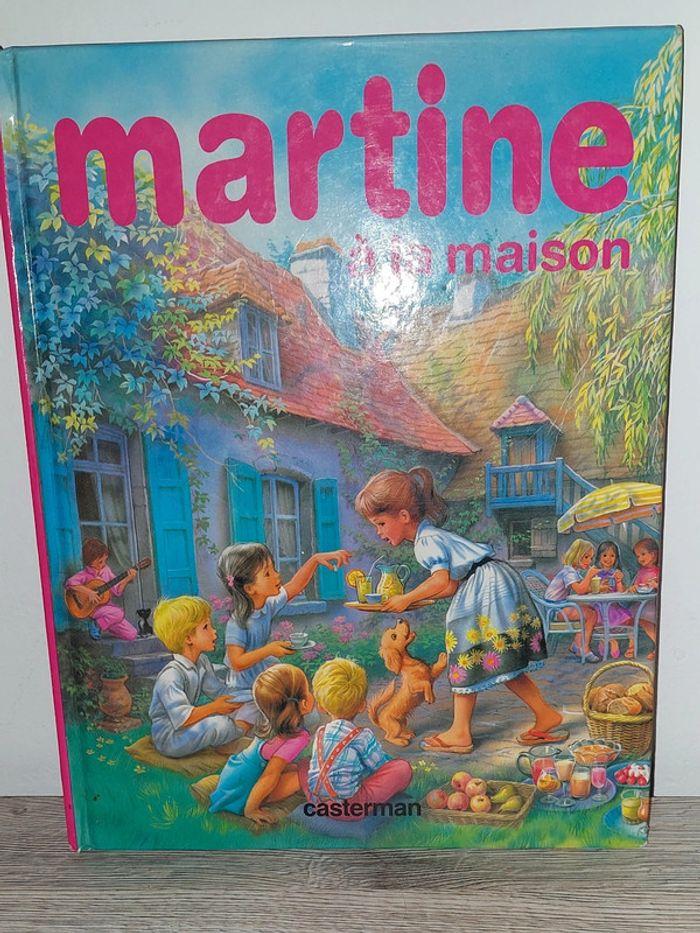 Livre. Martine. 8 histoires. De Martine - photo numéro 1