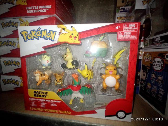 Coffret 8 figurines pokémon