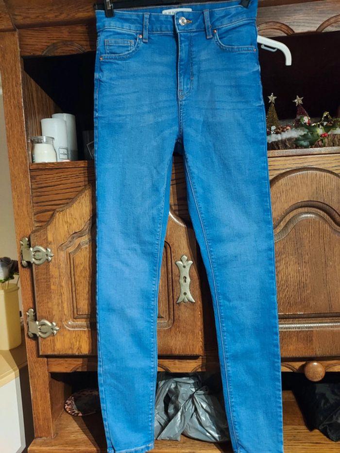 Jeans taille 38 - photo numéro 1