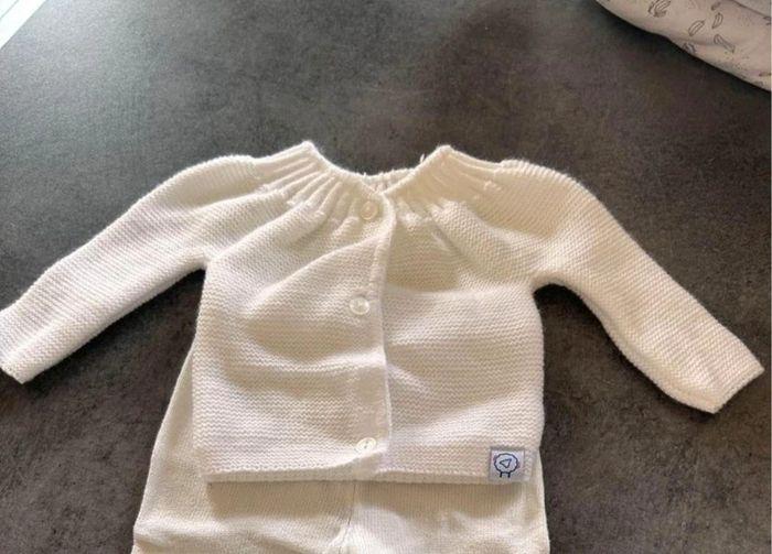 Gilet en maille tricot bébé