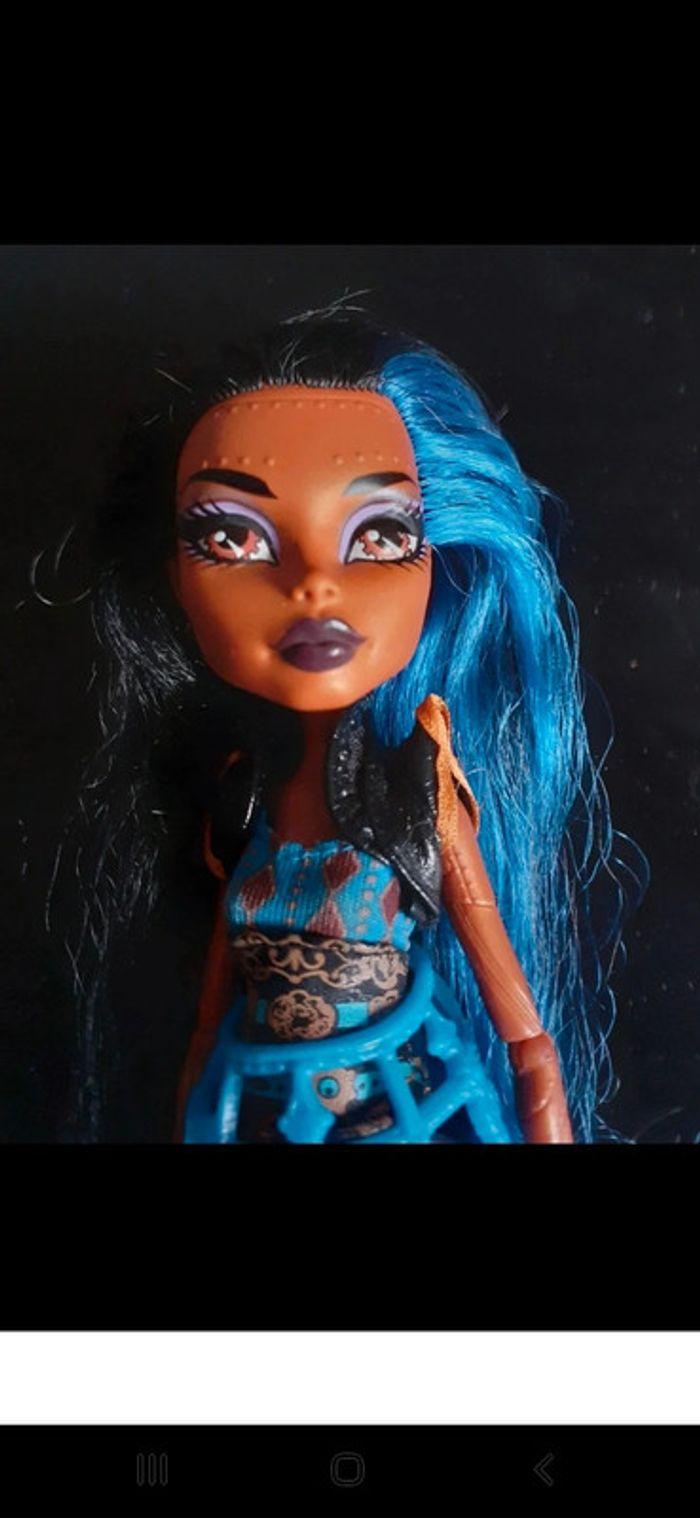 Poupée Monster High Robecca Steam. - photo numéro 1