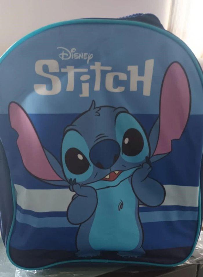 Sac à dos Stitch NEUF - photo numéro 1