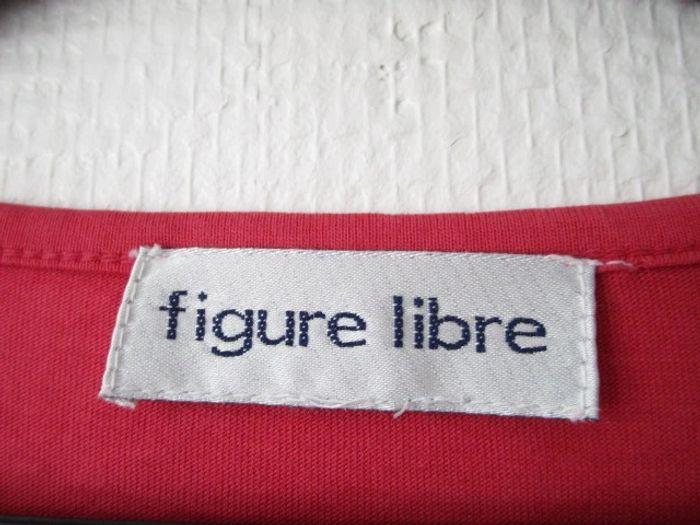 T-shirt rose Figure Libre 42 TBE - photo numéro 7