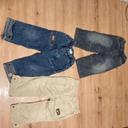 Vend 3 jeans taille 18 mois