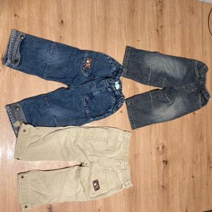 Vend 3 jeans taille 18 mois - photo numéro 1