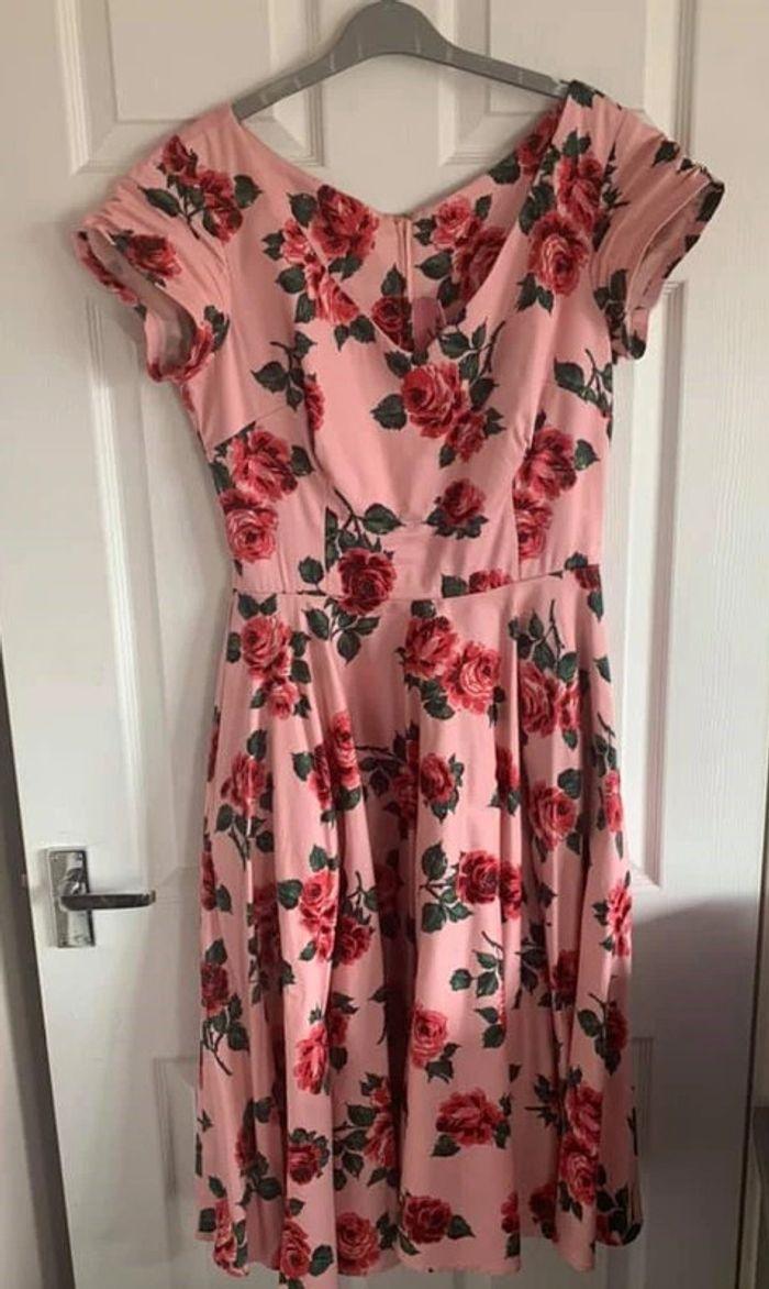 ** unicorn ** Robe vanity fair fleurs rose vixen by micheline pitt