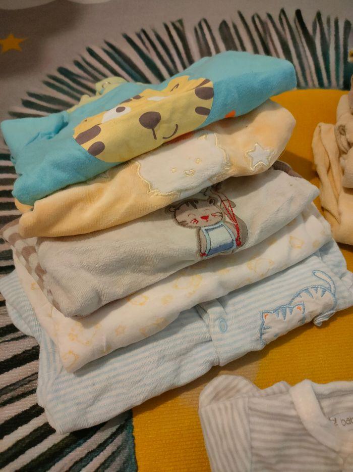 Lot de 10 pyjamas bébé taille 1 mois - photo numéro 2