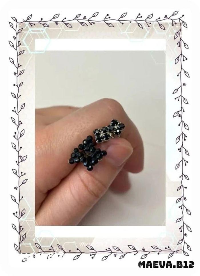 2 paires de boucles d’oreilles mini noir strass - photo numéro 1