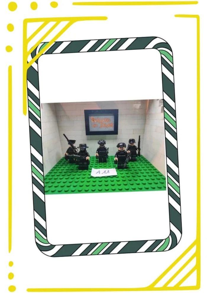 "Lot A11" - Lot de 5 soldats type Lego - photo numéro 1