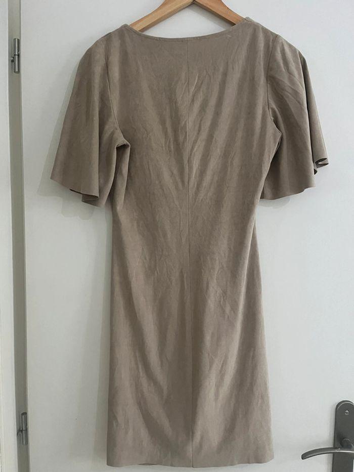 Robe suédine Zara beige - photo numéro 3