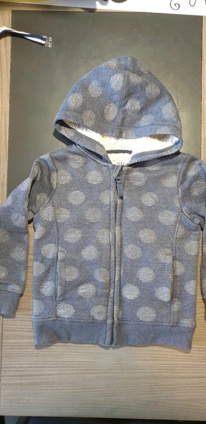 Gilet sweat capuche chaud 3/4 ans - photo numéro 1