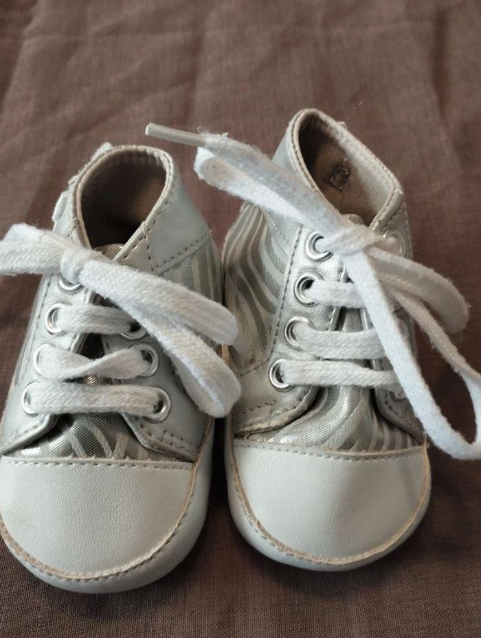 Chaussures bébé - photo numéro 2