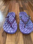 Tongs violettes coeurs et paillettes 29