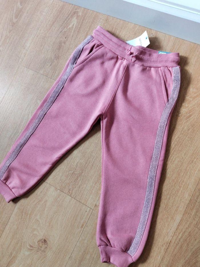 Pantalón chándal 4-5 años🔖 - photo numéro 1