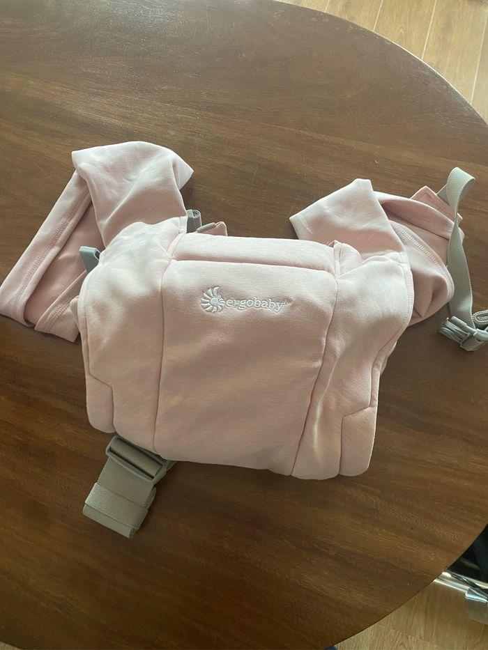 Porte-bébé Ergobaby Embrace blush Pink NEUF - photo numéro 2