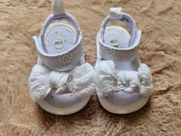 CHAUSSURES NEUVES  BÉBÉ FILLE - photo numéro 6