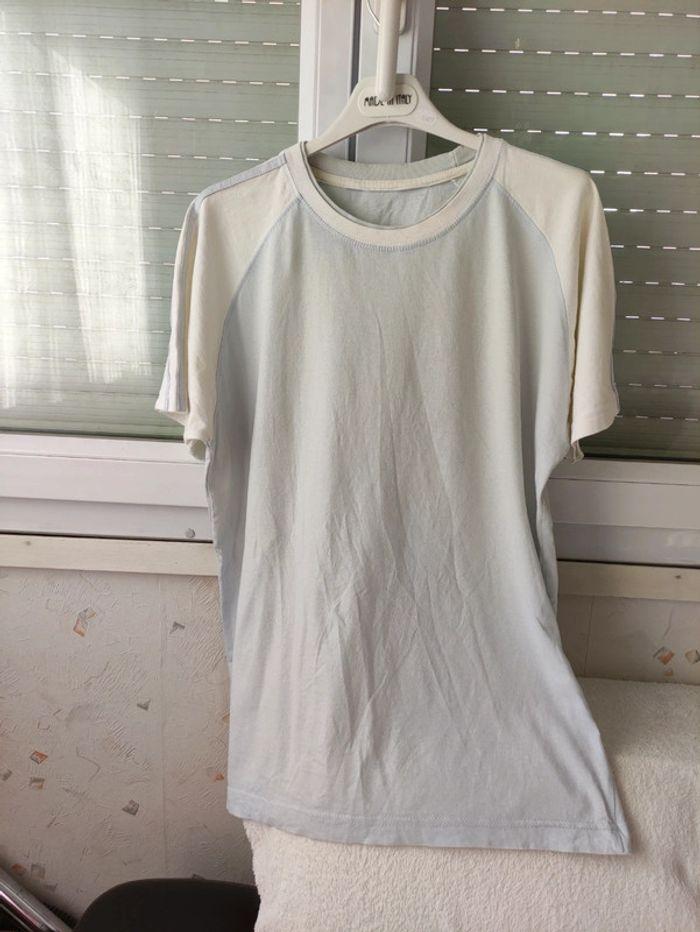 T-shirt taille 40 - photo numéro 1