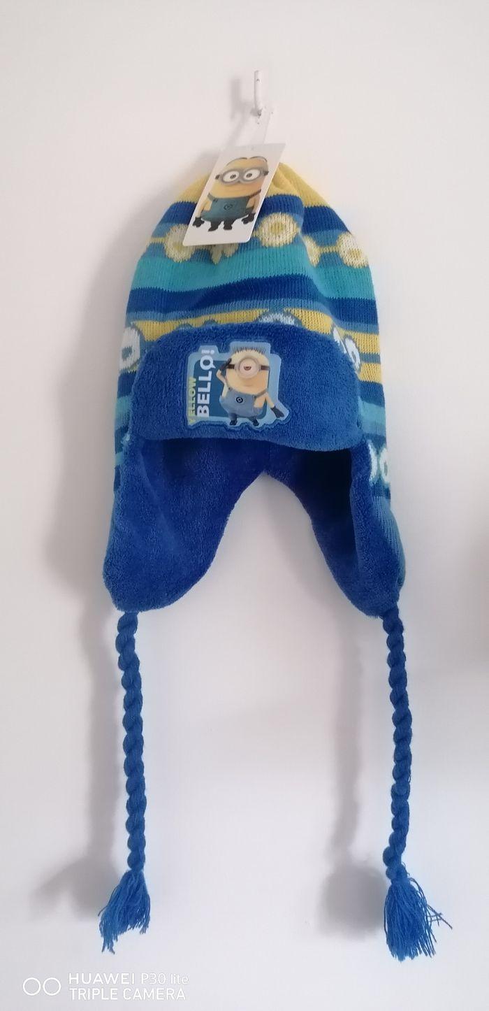 Bonnet enfant Minions 54 cm neuf. - photo numéro 1